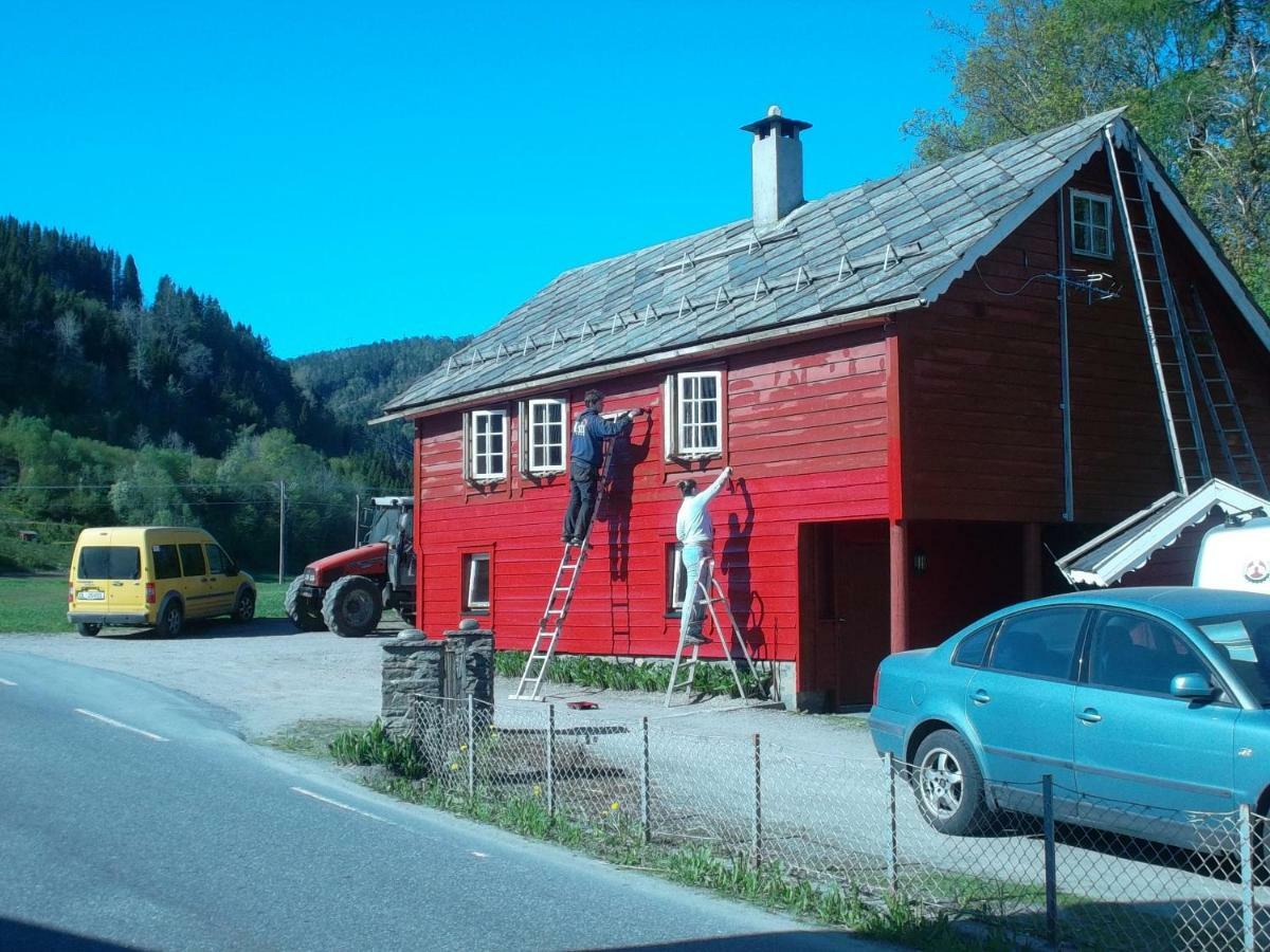 Mo Gardsferie-Pers Frukthage Vila Øystese Exterior foto